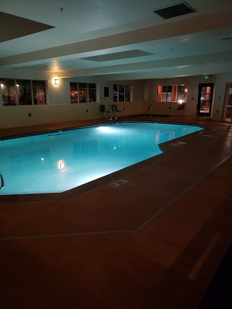 Best Western Snowcap Lodge Кле-Элум Экстерьер фото